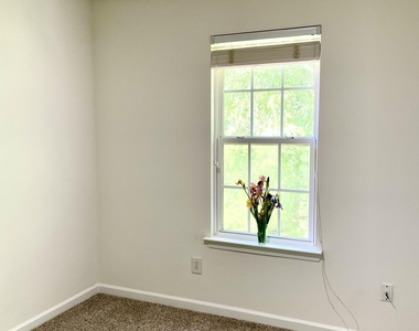 3525 Londonville Lane - Photo Thumbnail 21