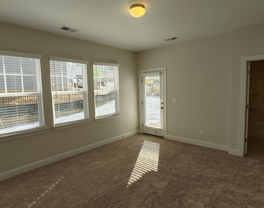 831 Amley Place - Photo Thumbnail 21