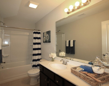 395 Shakespeare Drive - Photo Thumbnail 14