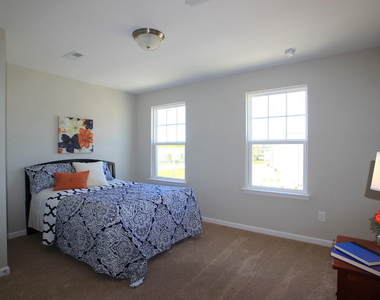 395 Shakespeare Drive - Photo Thumbnail 10