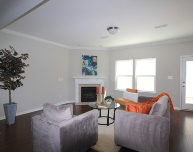 395 Shakespeare Drive - Photo Thumbnail 7
