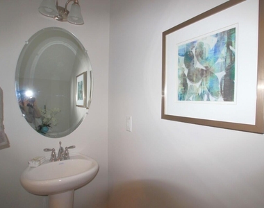395 Shakespeare Drive - Photo Thumbnail 8