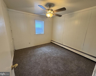 261 N York Street - Photo Thumbnail 6
