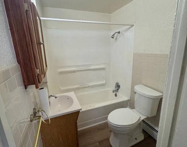 261 N York Street - Photo Thumbnail 7