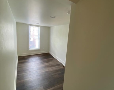 519 S Prince Street - Photo Thumbnail 15