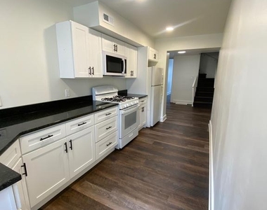 519 S Prince Street - Photo Thumbnail 11