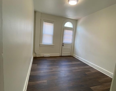 519 S Prince Street - Photo Thumbnail 7