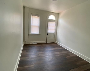 519 S Prince Street - Photo Thumbnail 4