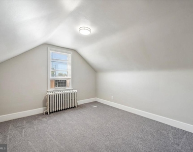 301 N Governor Printz - Photo Thumbnail 13