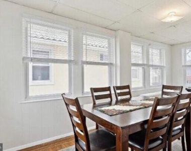 292 N Wycombe Avenue - Photo Thumbnail 1