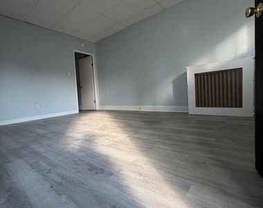 671 Long Lane - Photo Thumbnail 1