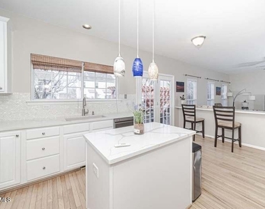 5513 Glencree Court - Photo Thumbnail 14