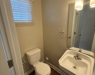 2616 Noble Road - Photo Thumbnail 3