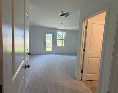 3202 Gypsum Drive - Photo Thumbnail 25