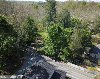 798 Creek Road - Photo Thumbnail 2