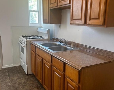 29 N Main Street - Photo Thumbnail 9