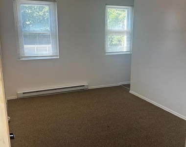 29 N Main Street - Photo Thumbnail 5
