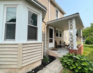 337 Bridge Street - Photo Thumbnail 3