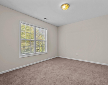 408 Anna Street - Photo Thumbnail 9