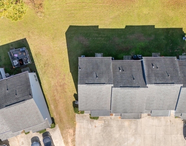 408 Anna Street - Photo Thumbnail 3