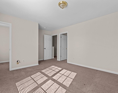 408 Anna Street - Photo Thumbnail 12