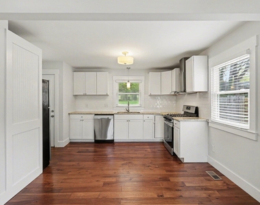 727 S State Street - Photo Thumbnail 7