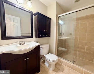 196 Sapphire La - Photo Thumbnail 20