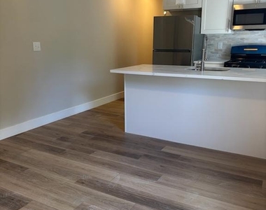 166 East Avenue - Photo Thumbnail 9