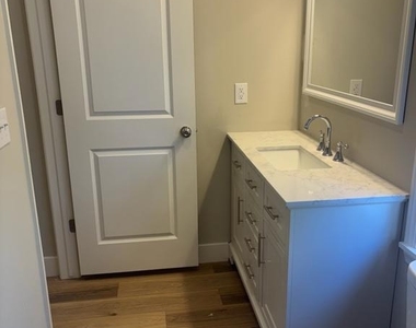 166 East Avenue - Photo Thumbnail 15