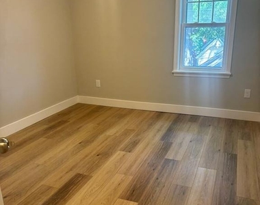 166 East Avenue - Photo Thumbnail 10