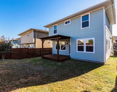 2208 Capulet St - Photo Thumbnail 21