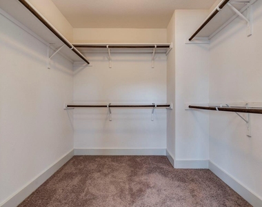 2208 Capulet St - Photo Thumbnail 14