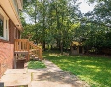 6007 Bradley Lane - Photo Thumbnail 40
