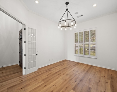 366 Mirafield Ln - Photo Thumbnail 4
