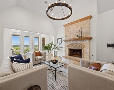 366 Mirafield Ln - Photo Thumbnail 15