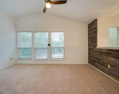 1112 Sundrop Pl - Photo Thumbnail 14