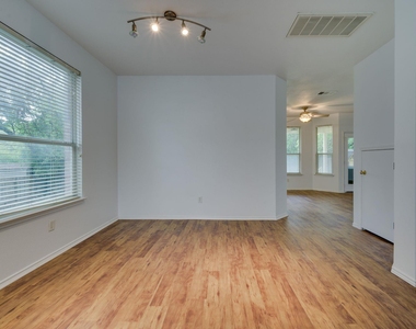 1112 Sundrop Pl - Photo Thumbnail 26