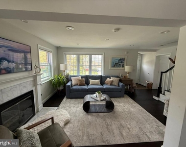 9006 Linton Street - Photo Thumbnail 12