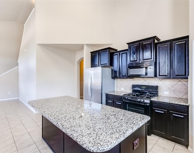 1549 Hamiltons Way - Photo Thumbnail 10