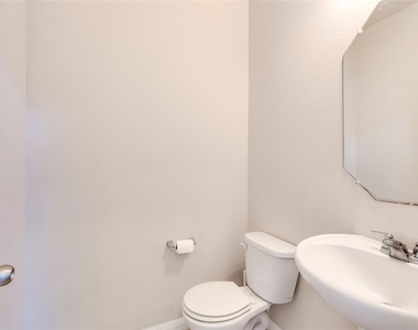 1549 Hamiltons Way - Photo Thumbnail 20