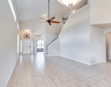 1549 Hamiltons Way - Photo Thumbnail 4