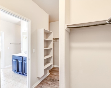 1549 Hamiltons Way - Photo Thumbnail 18