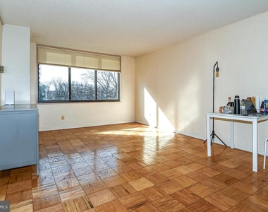 5225 Pooks Hill Road - Photo Thumbnail 15
