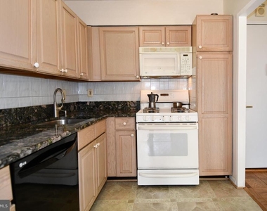 5225 Pooks Hill Road - Photo Thumbnail 14