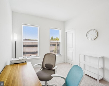845 King Farm Boulevard - Photo Thumbnail 29