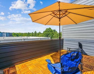 845 King Farm Boulevard - Photo Thumbnail 22