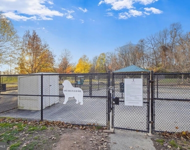 845 King Farm Boulevard - Photo Thumbnail 47