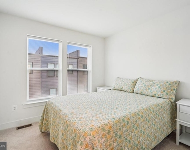 845 King Farm Boulevard - Photo Thumbnail 19