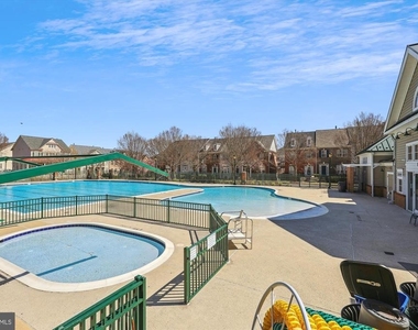 845 King Farm Boulevard - Photo Thumbnail 54