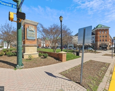 845 King Farm Boulevard - Photo Thumbnail 63